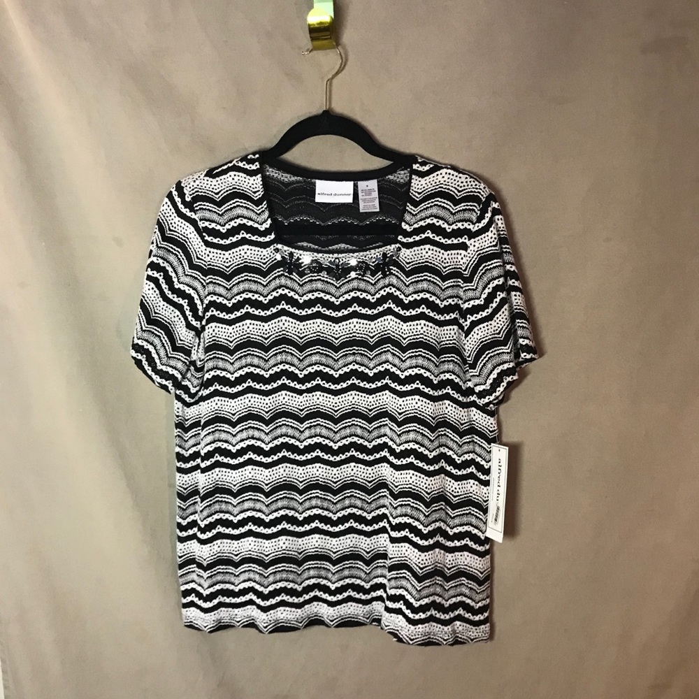 Alfred Dunner Black and White Knit Top Size M